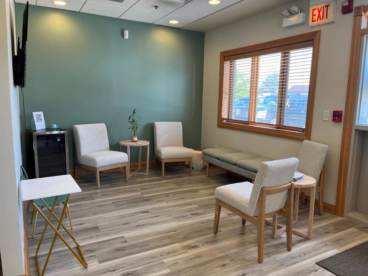 Crystal Cove Family Dental Orland Park, IL Lobby